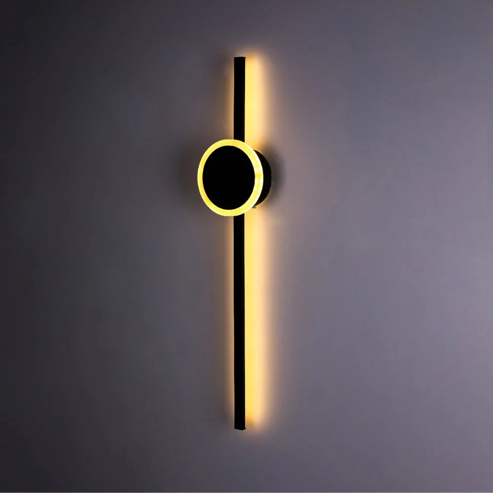 U koylagi va külotlarini echib oladi. Ranetki porno tomosha