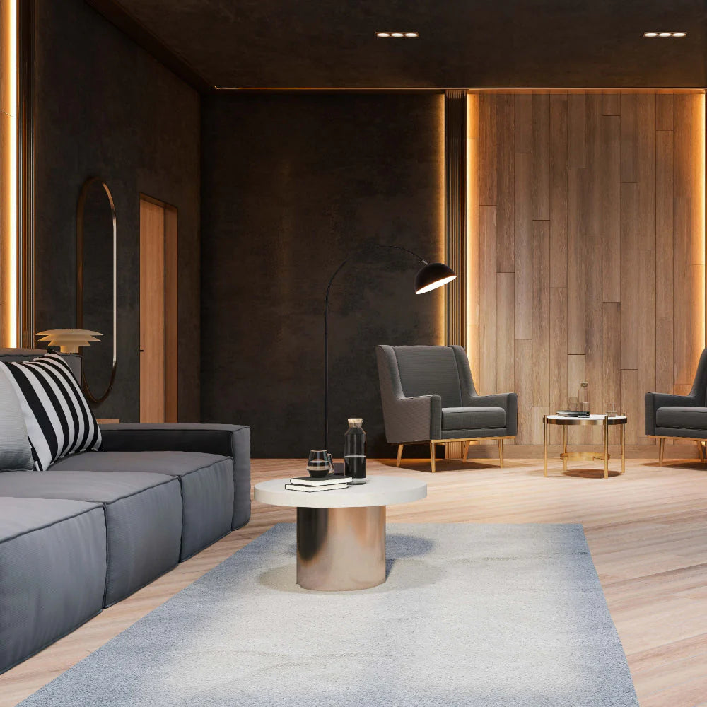 Изогнутая напольная лампа с вращающимся куполом, идеальна для зон отдыха в современном интерьере.