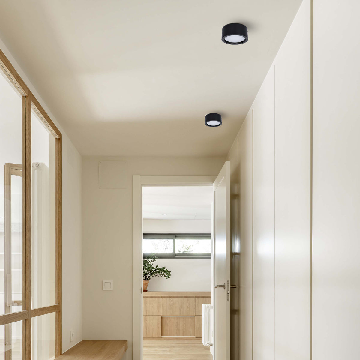 Замонавий чироқ&nbsp; MIRA, устки LED Downlight, 10W / 20W / 30W, 3CCT (4000K / 6000K), оқ / қора, металл корпус